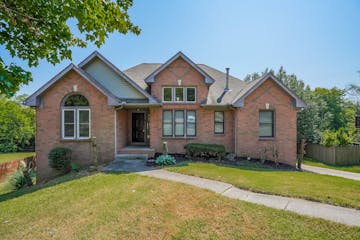 5416 Roxborough Pt Hermitage, TN 37076